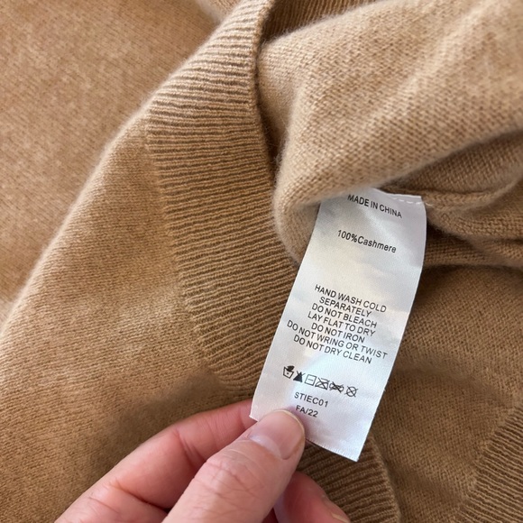 Quince Mongolian Cashmere T-Shirt in Oatmeal Women’s size Small 100% Cashmere - Picture 6 of 8